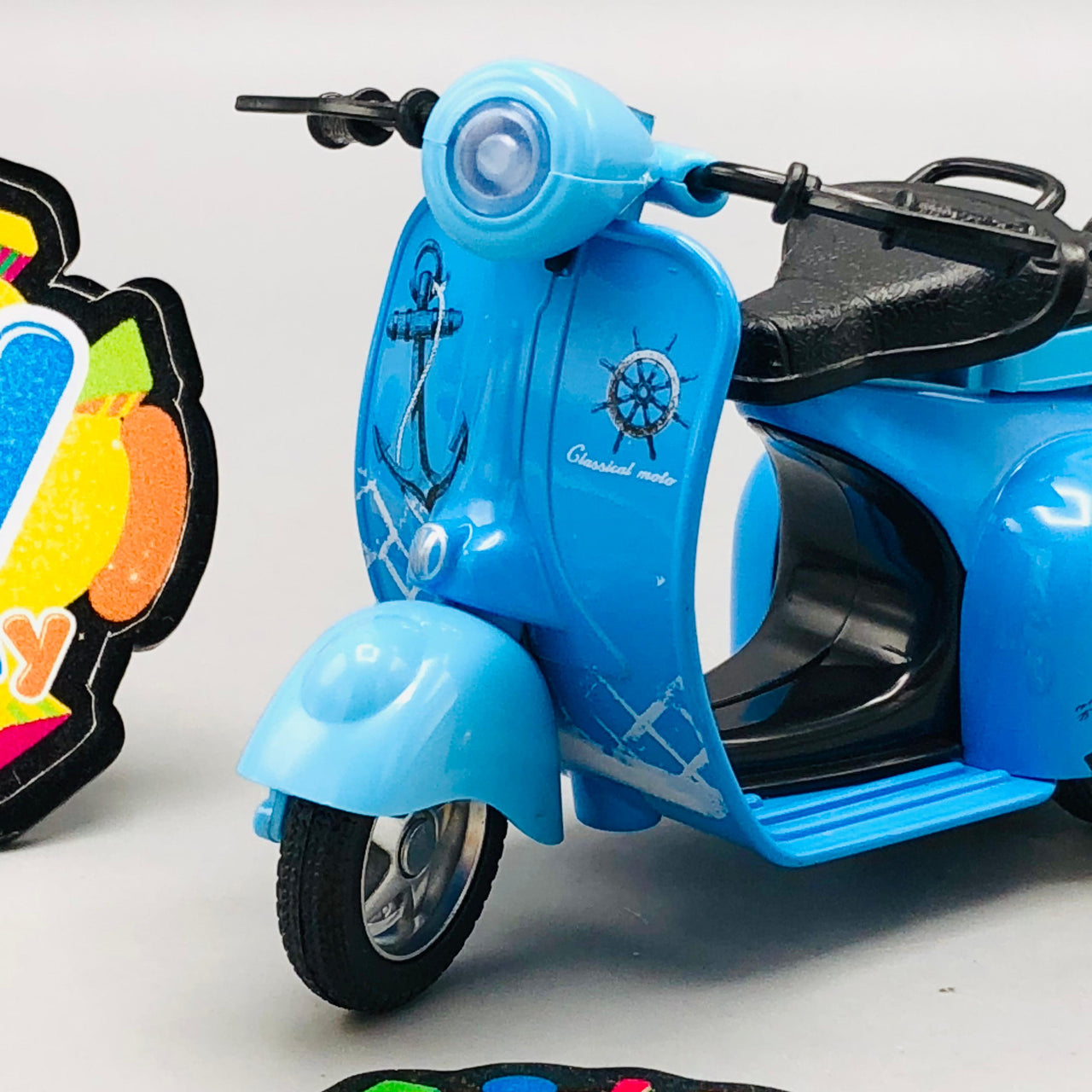1:14 Diecast Pullback Vespa Model - 1Pc