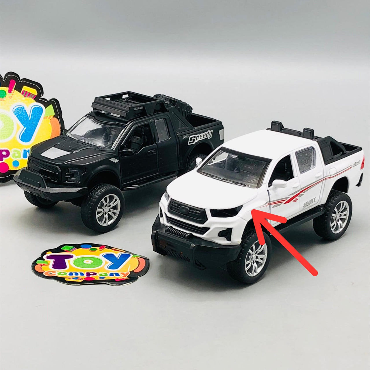 2Pc Diecast Mini Toyota Hilux Pullback Models - Minor Fault