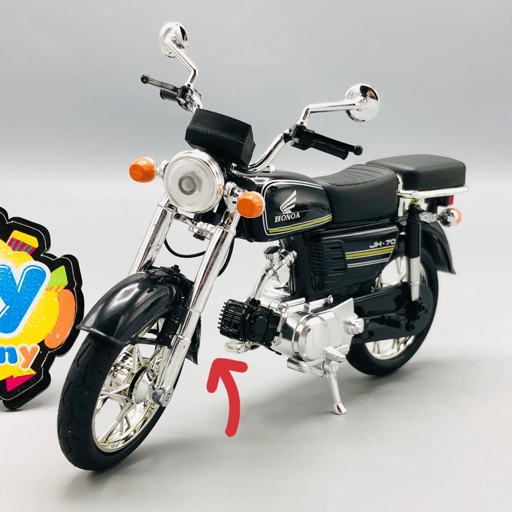 1:12 Classic Diecast Honda 70 Model Bike - Minor Fault
