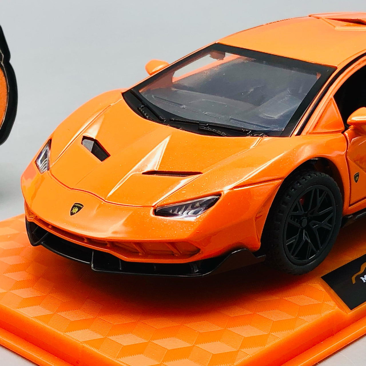 1:32 Diecast Lamborghini LP770-4 With Acrylic Display Box - Orange