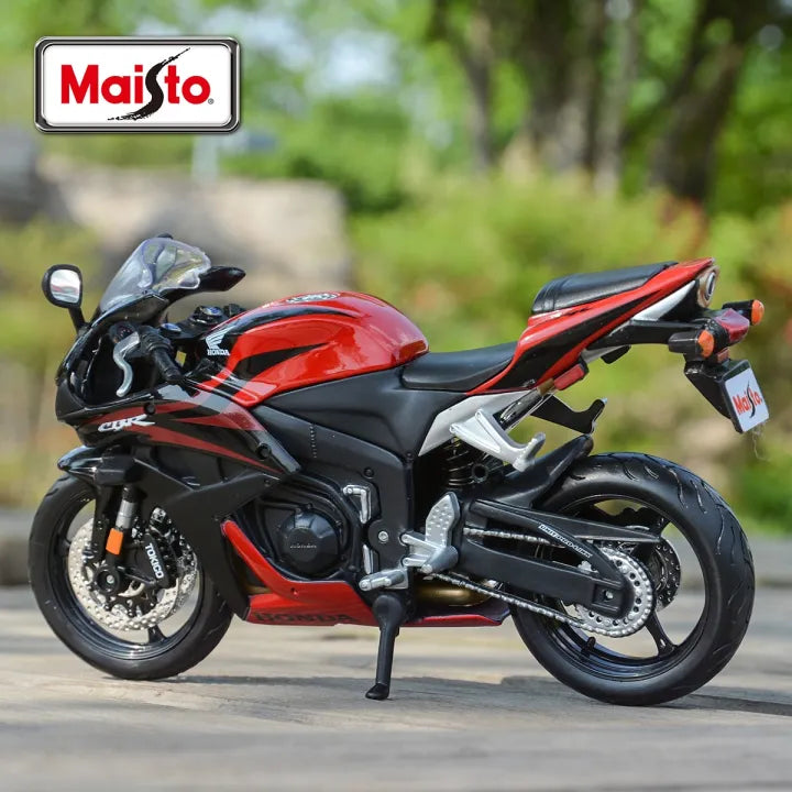 Maisto Diecast 1:12 Honda CBR 600RR Model Bike