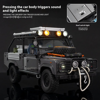 1:24 Diecast Land Rover Defender 110 Off-Road Model