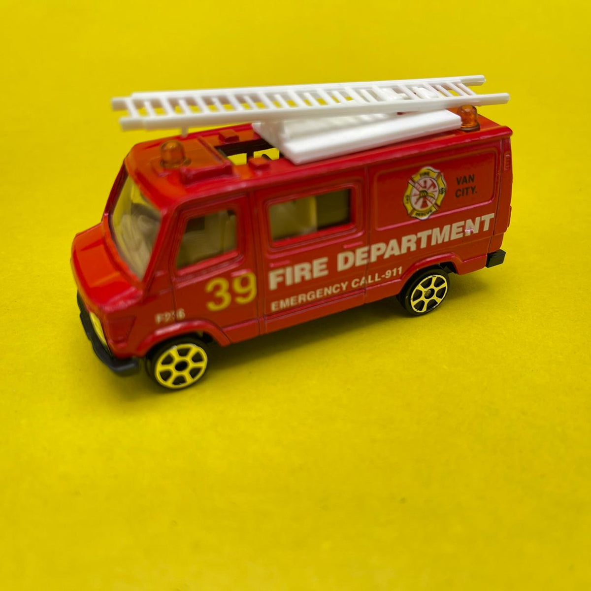 Street Machine Set of Die-Cast Fire Vehicles