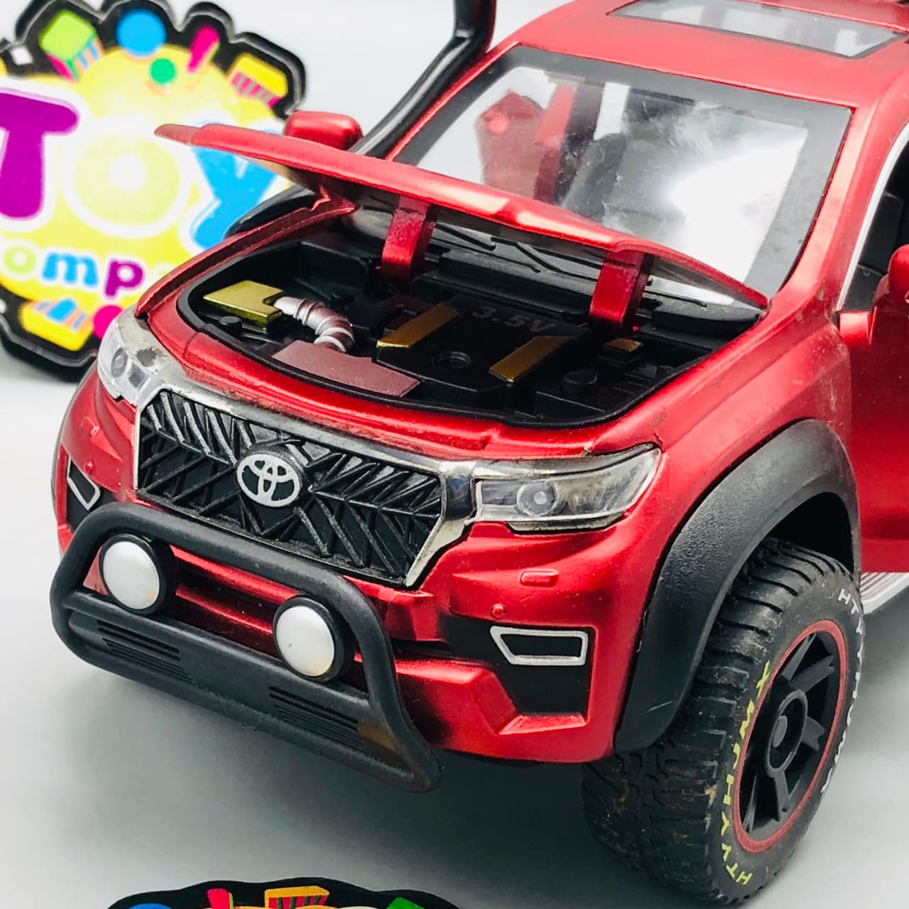1:24 Diecast Toyota Land Cruiser Prado Off-Road Red Red - Minor Fault