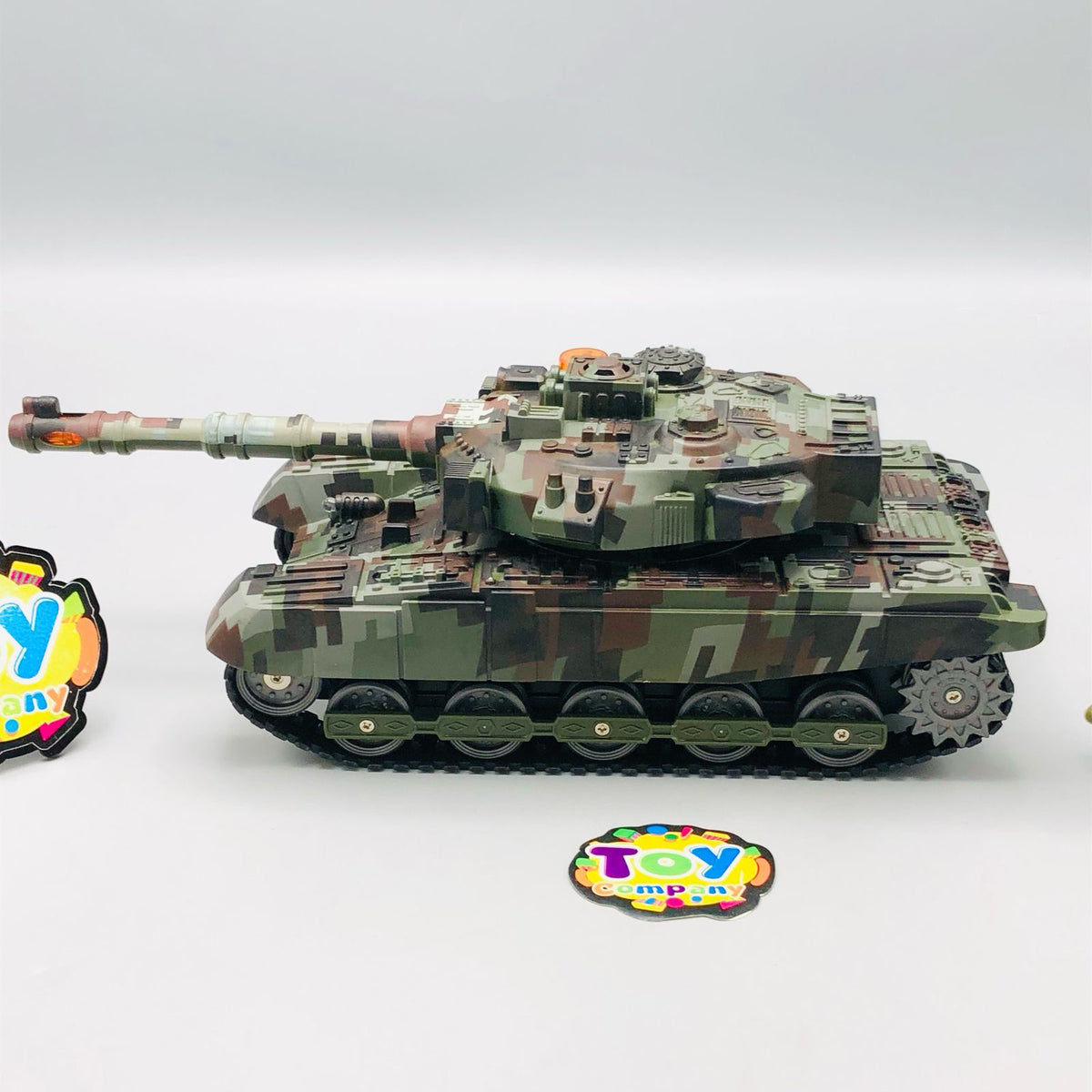 2.4GHz RC Military Tank Model With Lights
