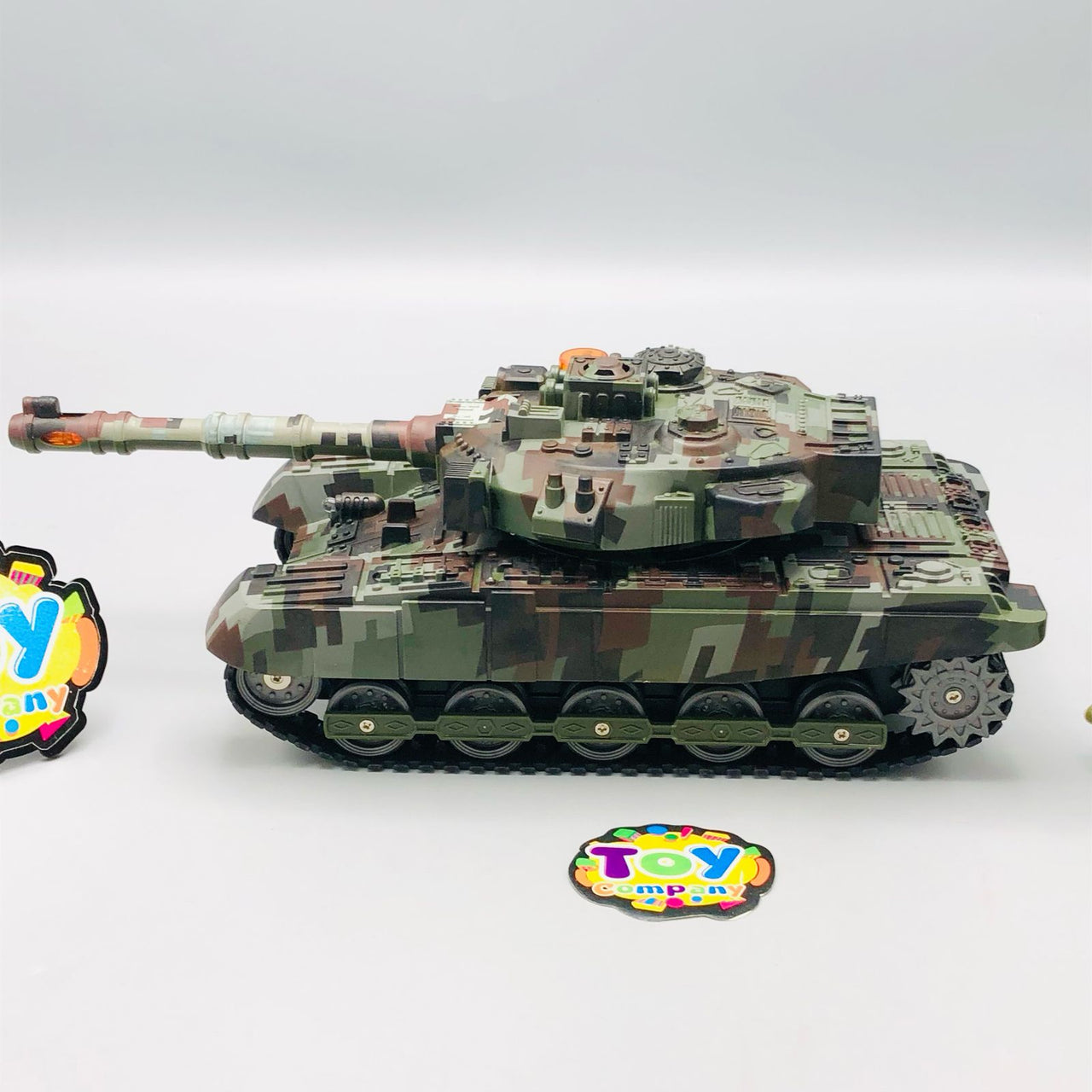 2.4GHz RC Military Tank Model With Lights