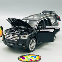 1:24 Diecast Land Cruiser LC300 Model Car With Smoke