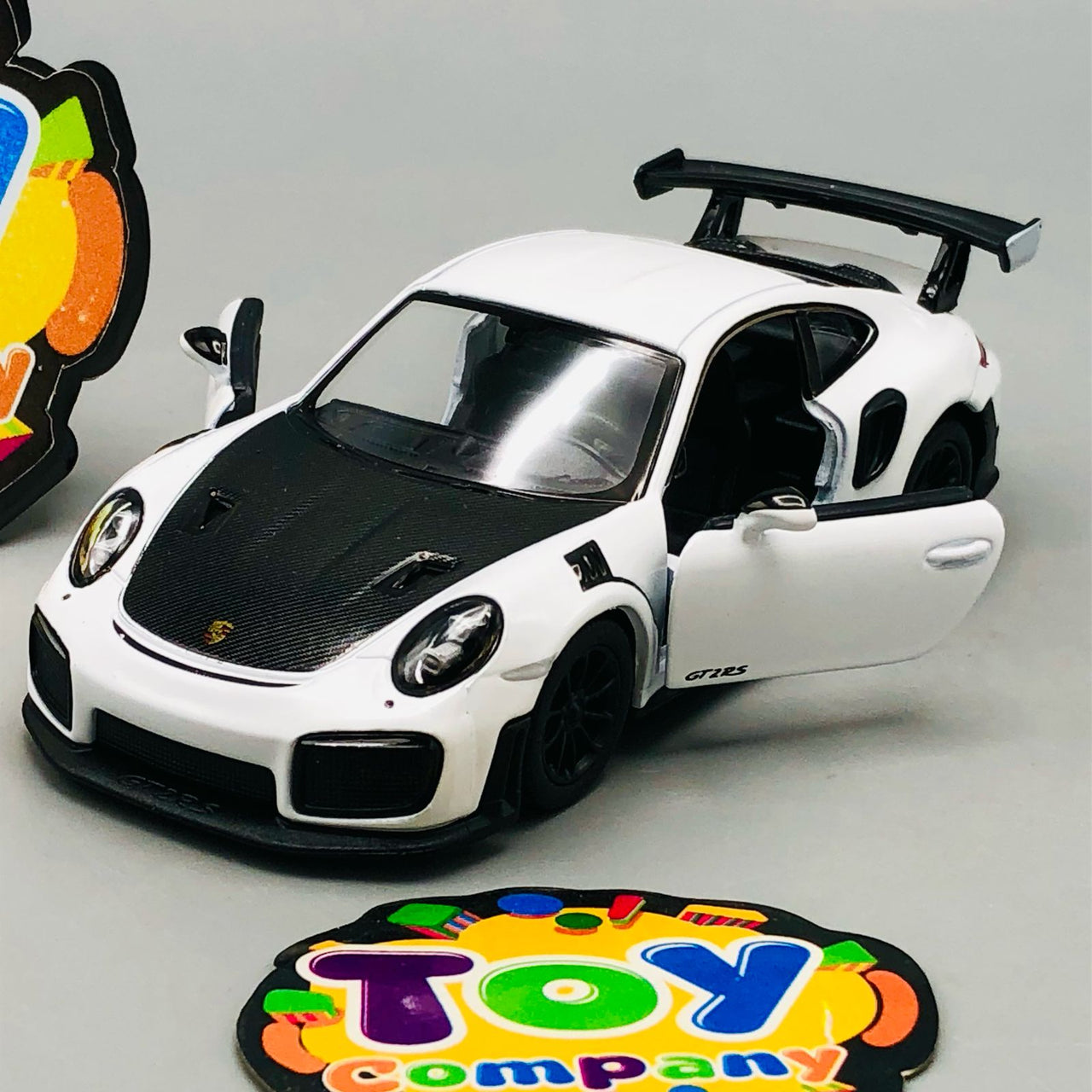 1:36 Kinsmart Porsche 911 GT2 RS