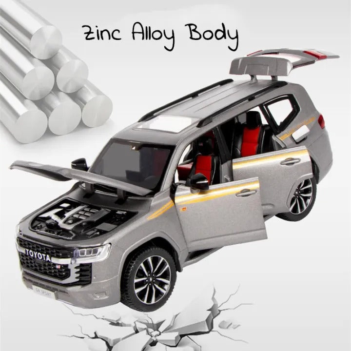 1:24 Diecast Toyota Land Cruiser GR Sport With Miniature