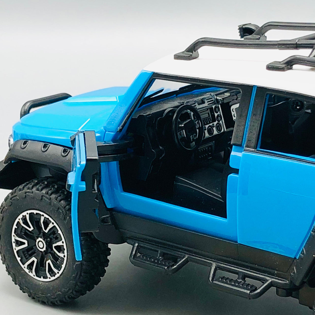 1Pc ABS Inertial Toyota FJ Cruiser Model