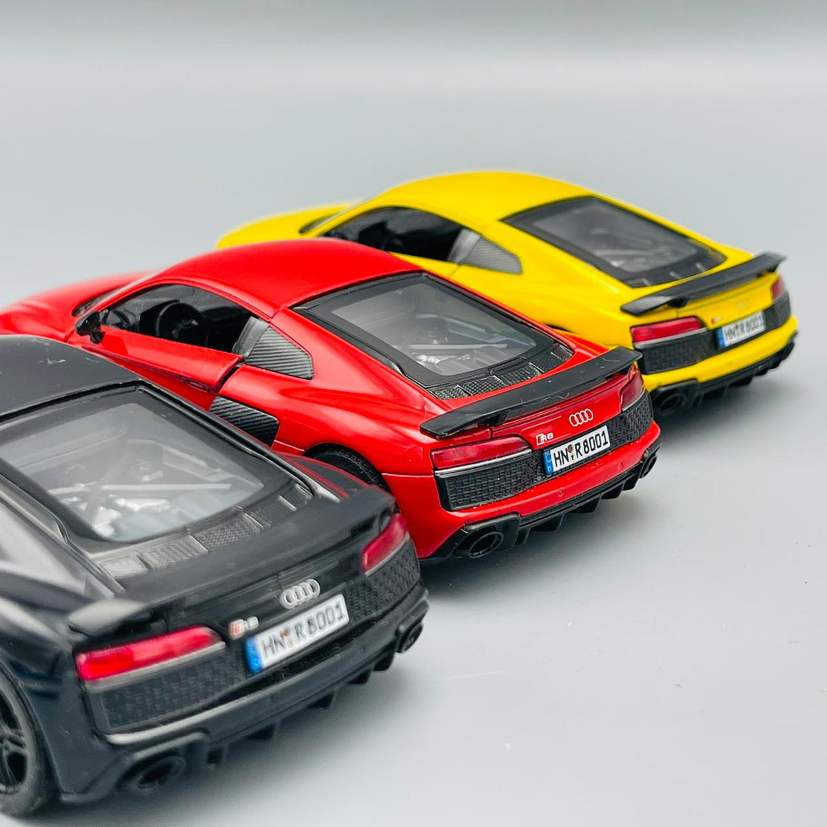 Kinsmart Metal Body 2020 Audi R8 Coupe