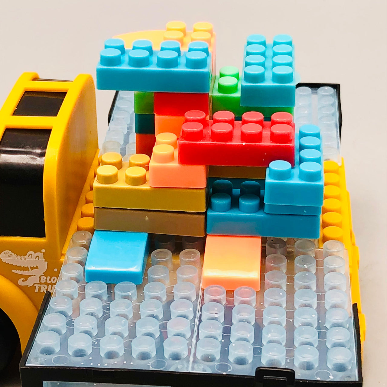 1Pc Kids Inertial Cartoon Blocks Car