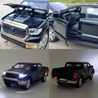 1:32 Diecast Toyota Tundra Pickup Model