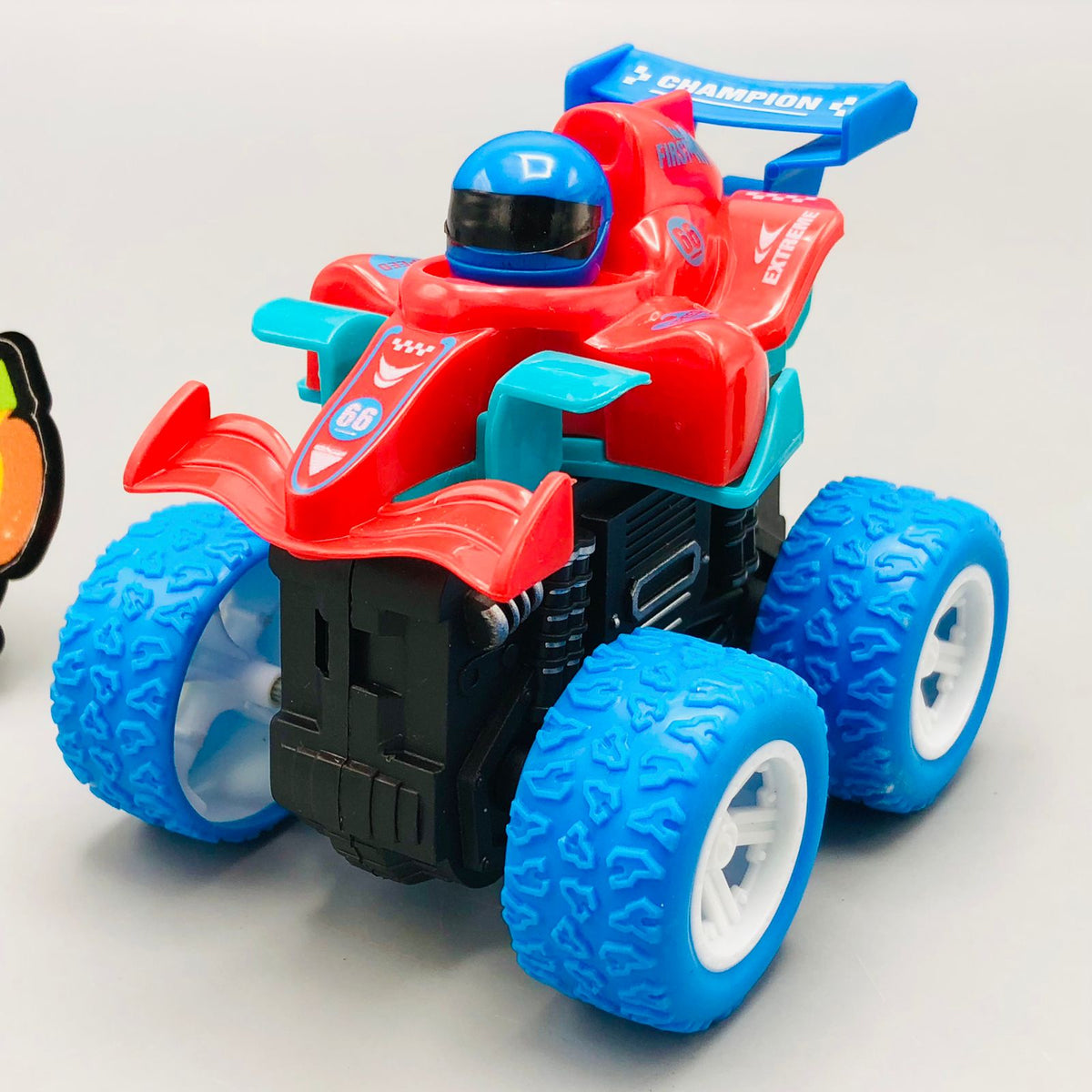 1Pc Inertial Champion Racing Car Toy