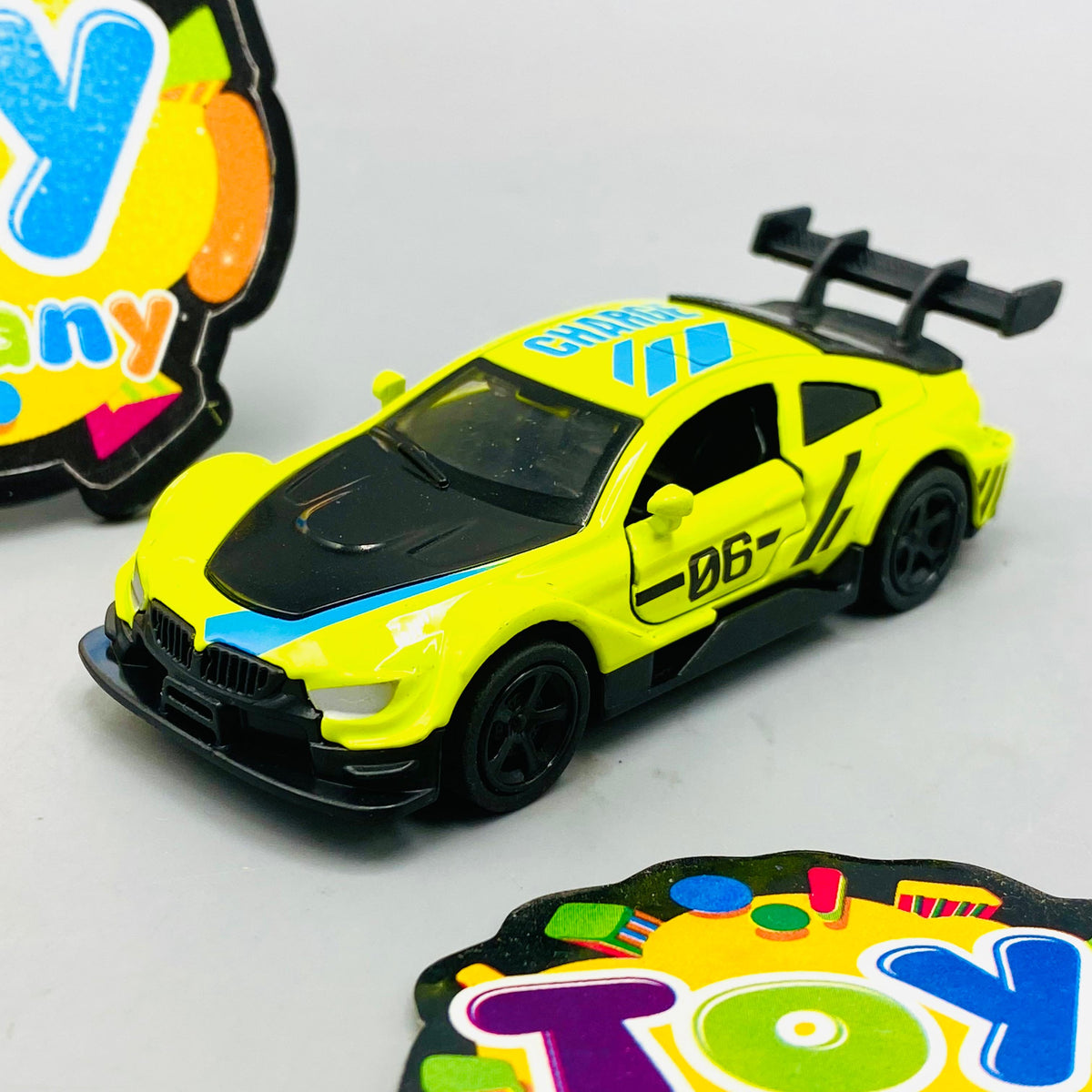 1:64 Diecast Mini Pullback Cars Set - 4Pcs