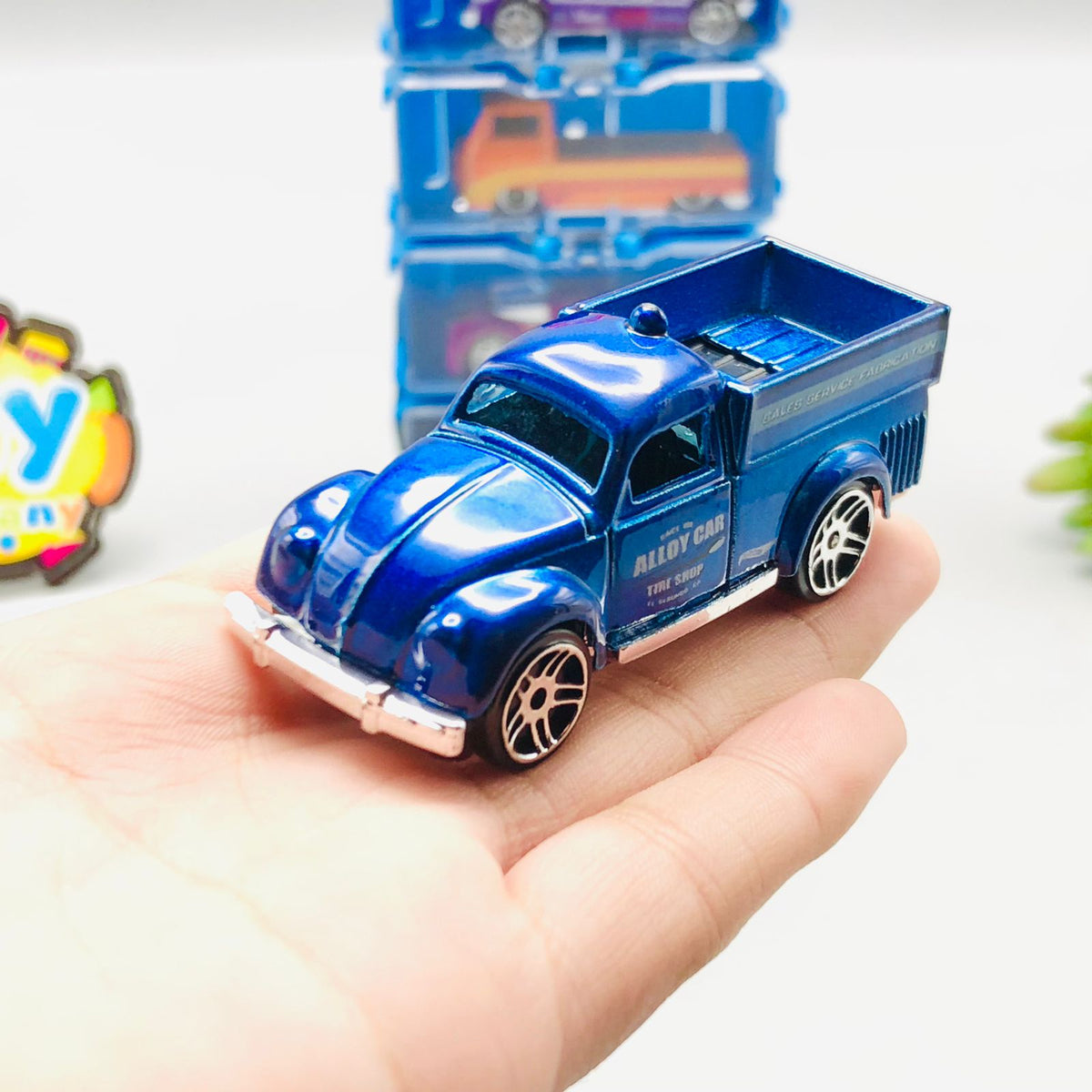 Hot Wheel Diecast Set of 6 Cars with Display Racks - Minor Fault