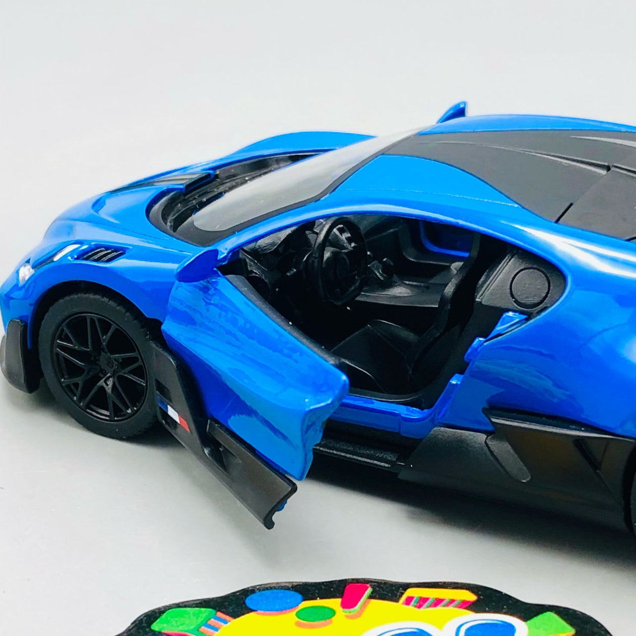 1:36 Kinsmart Bugatti Divo Model