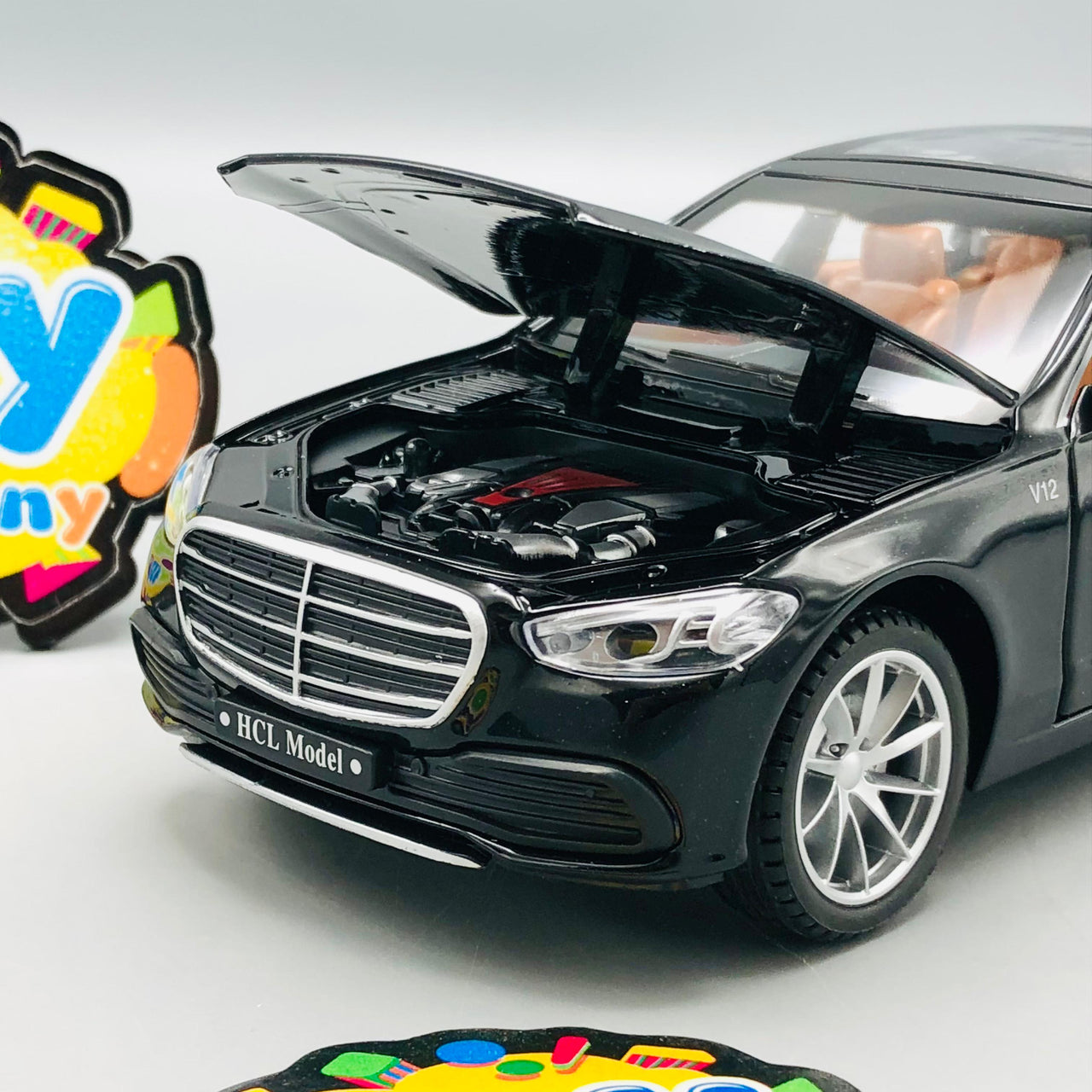 1:22 RC Diecast Mercedes Maybach S600 Model Car With Smoke