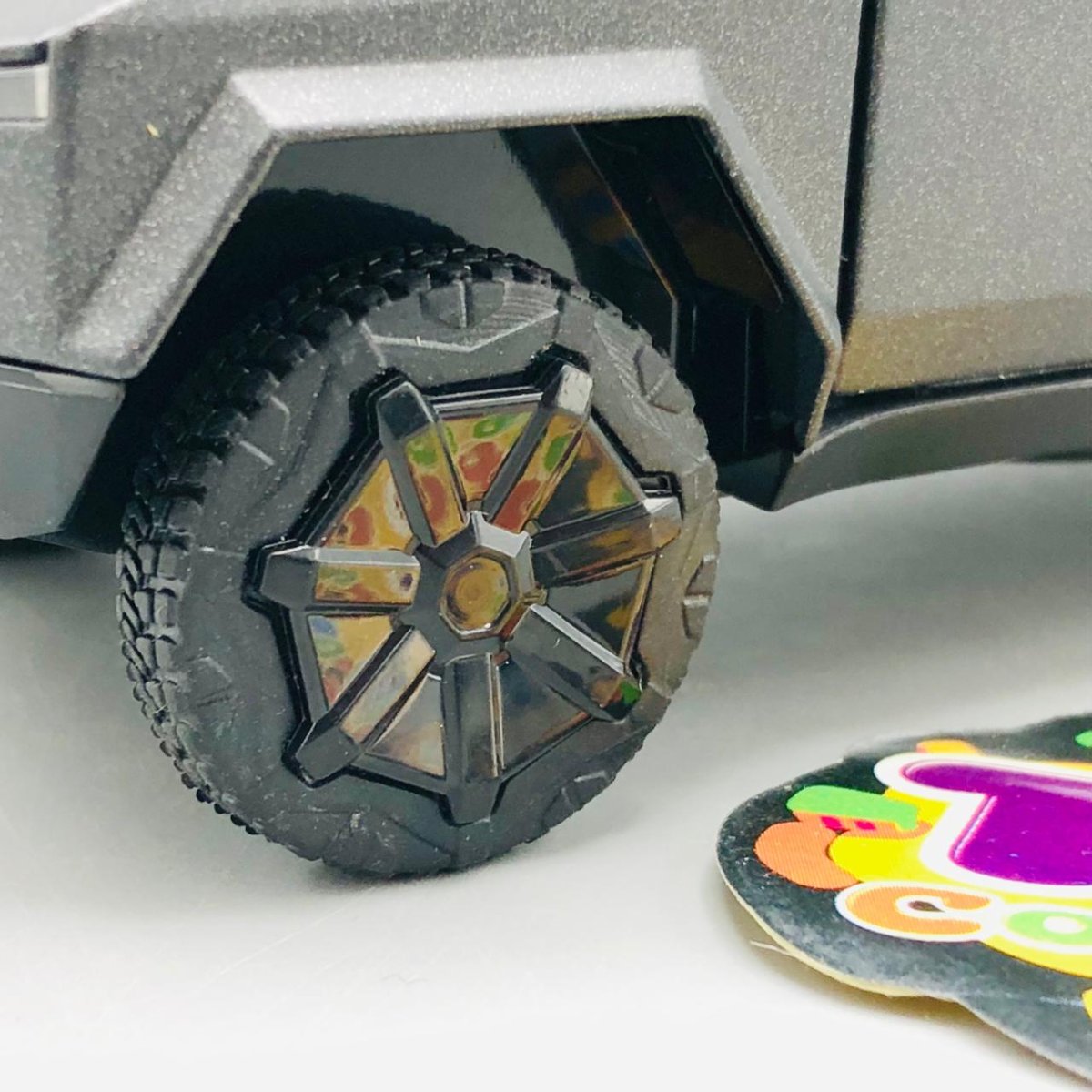 1:32 Diecast Tesla Cyber Truck With Trailer