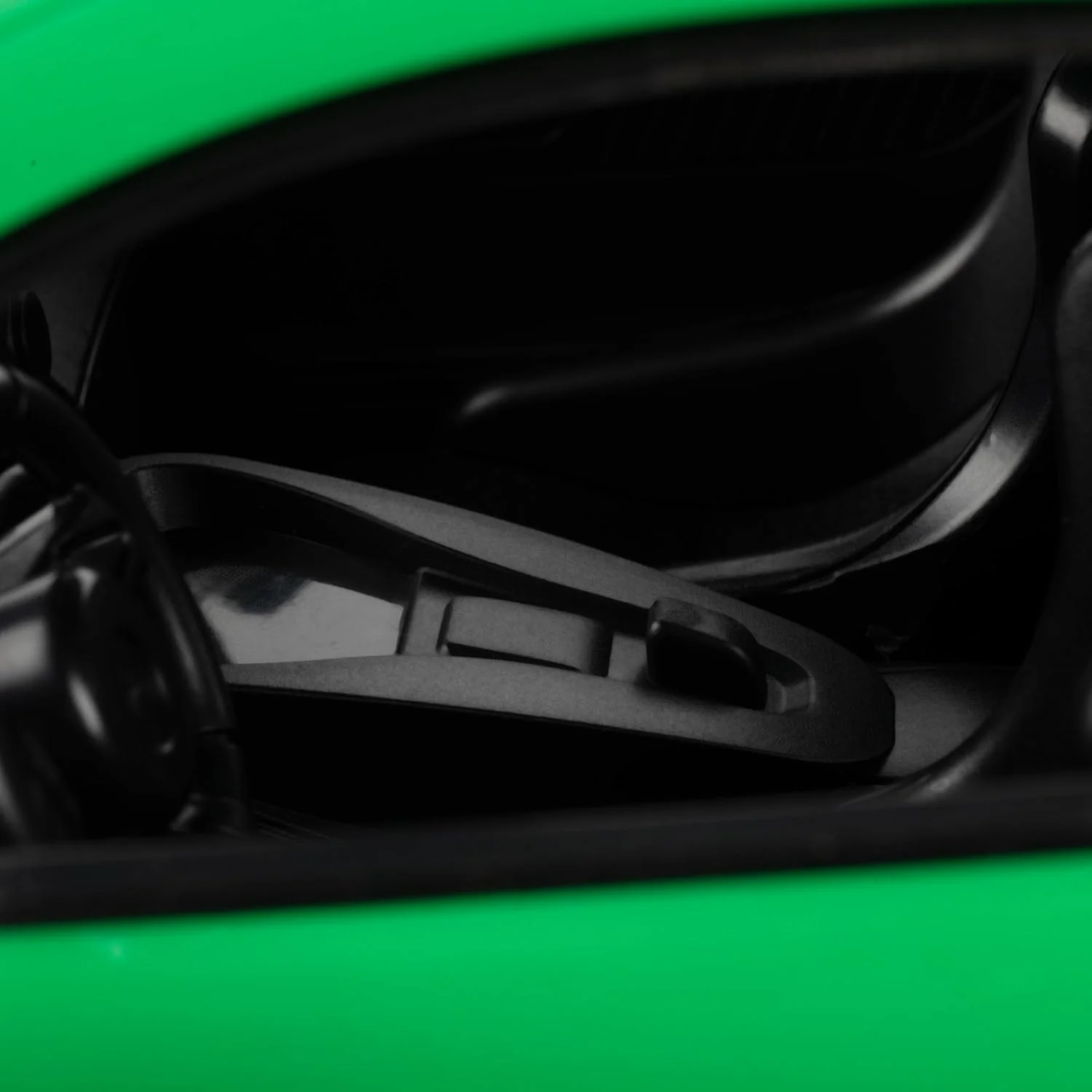 2.4GHz 1:12 RC Mercedes AMG GTR Pro Model