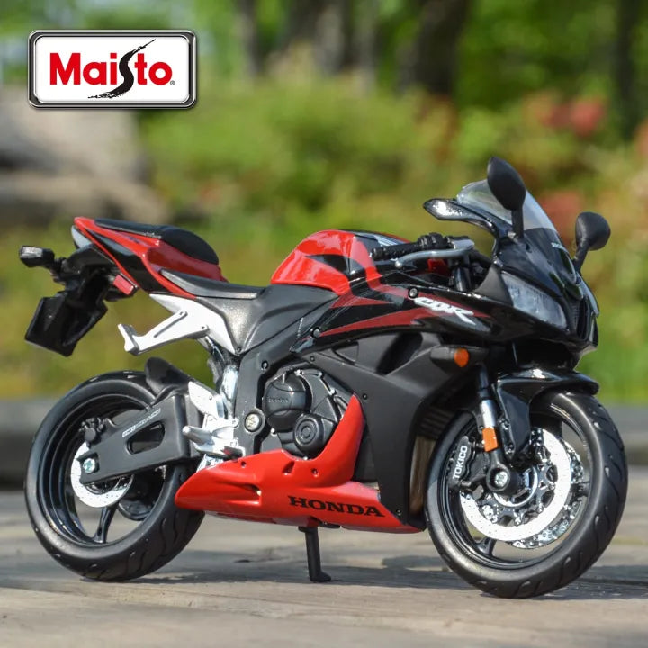 Maisto Diecast 1:12 Honda CBR 600RR Model Bike