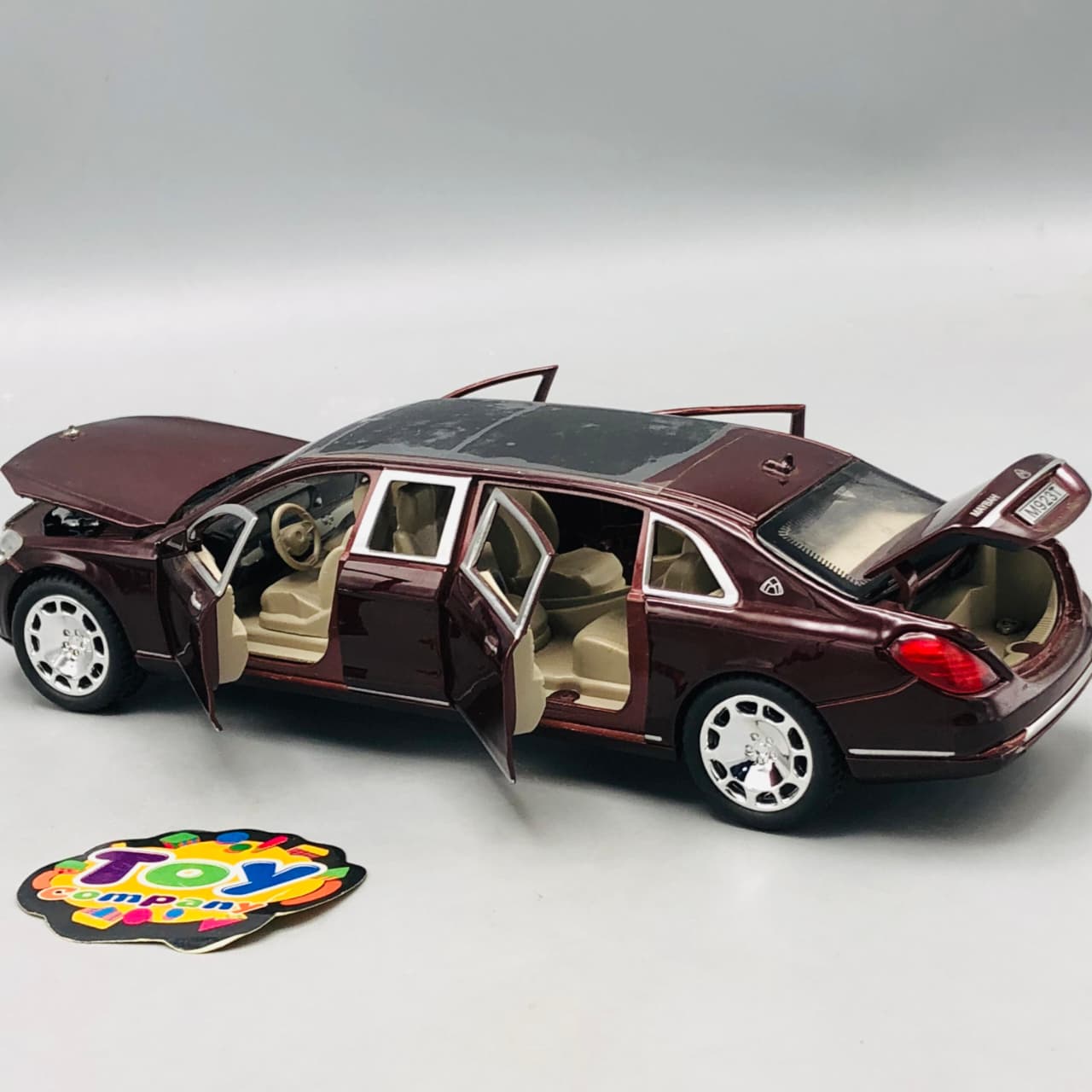 1:24 Diecast Mercedes Limousine Model Car Maroon - Minor Fault
