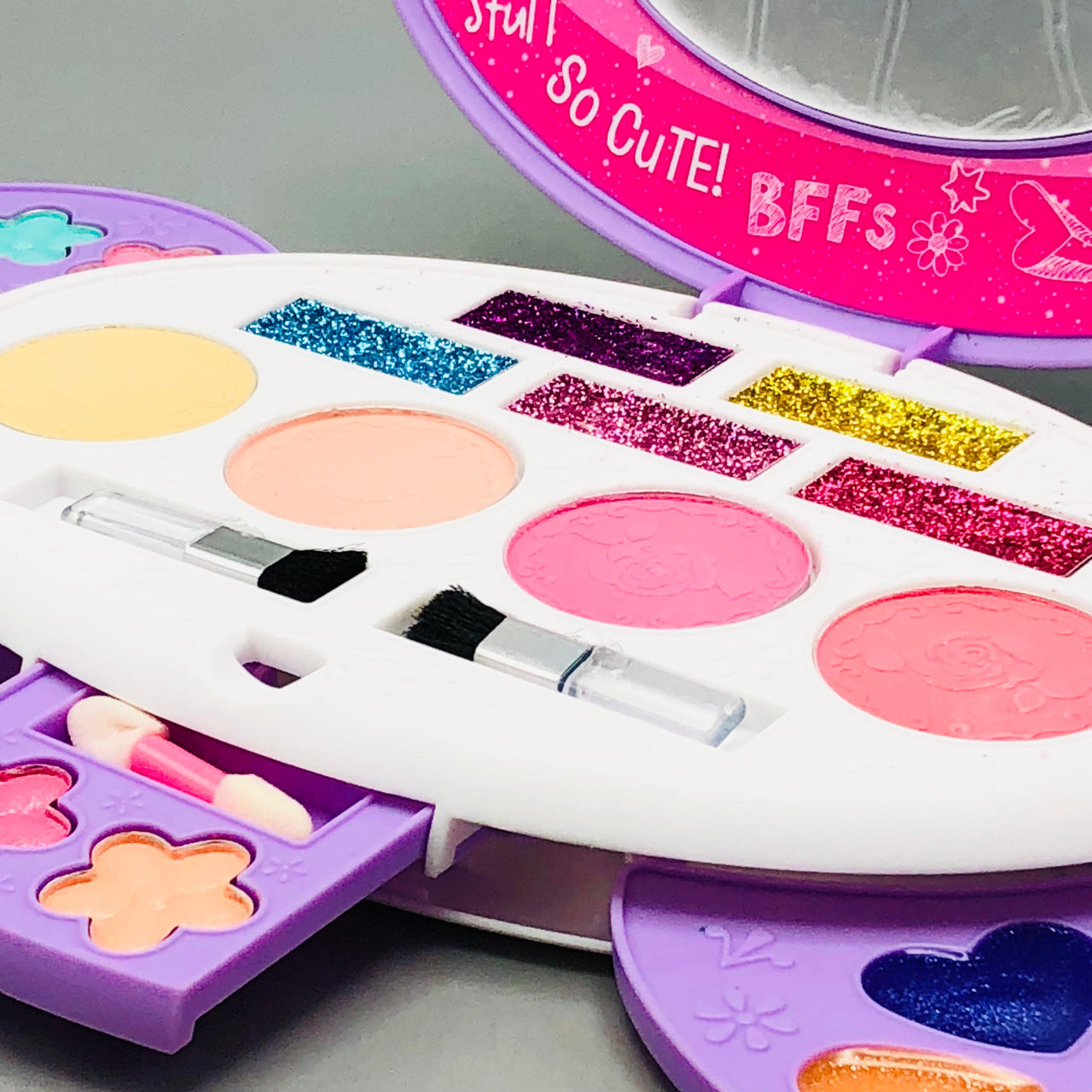 Realistic Cool Unicorn Pretty Mini Makeup Kit