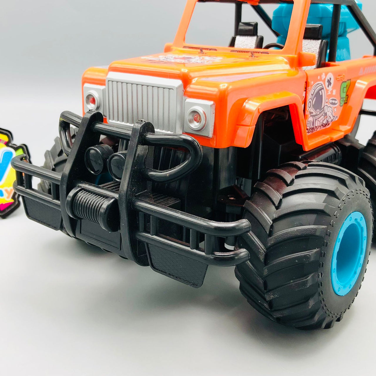 Remote Control Spray Off-Road Jeep With Headlights