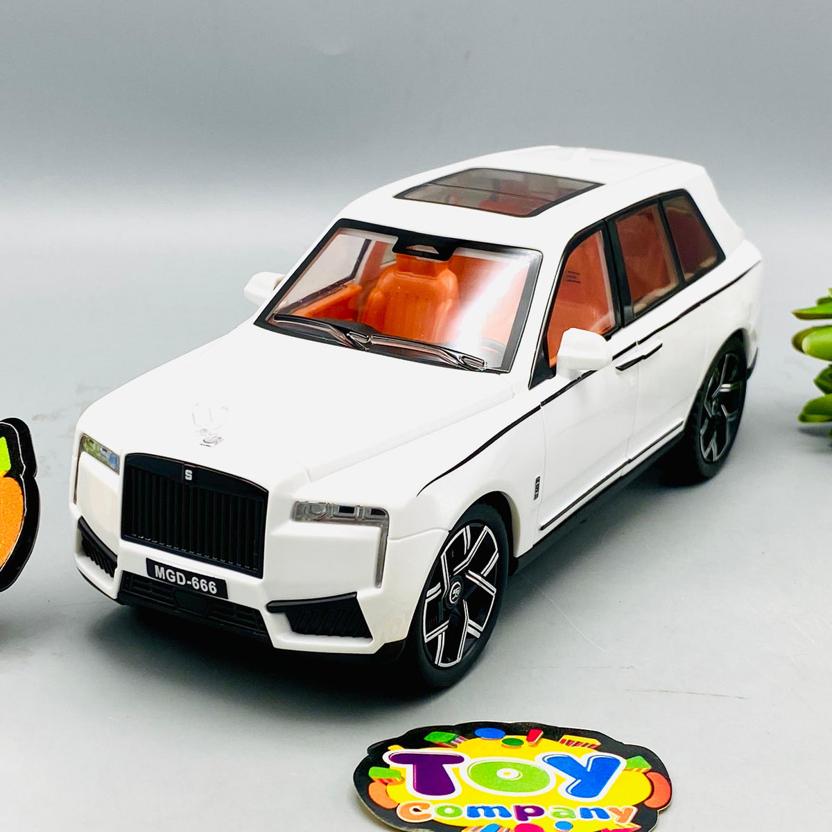 ABS Inertial Rolls Royce Cullinan Model Car - 1Pc