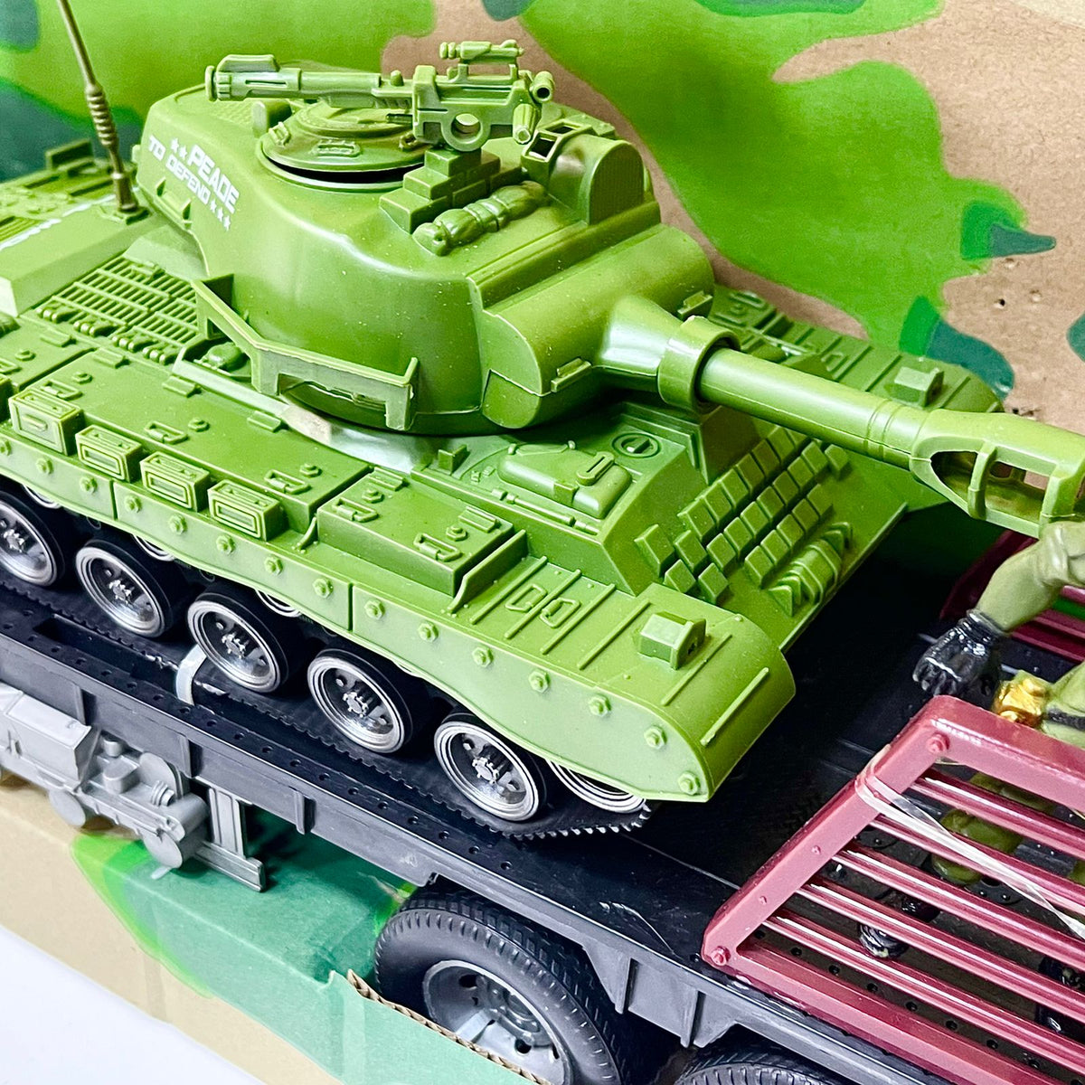 Army Carrier Trailer with Tank, Figures & Accessories