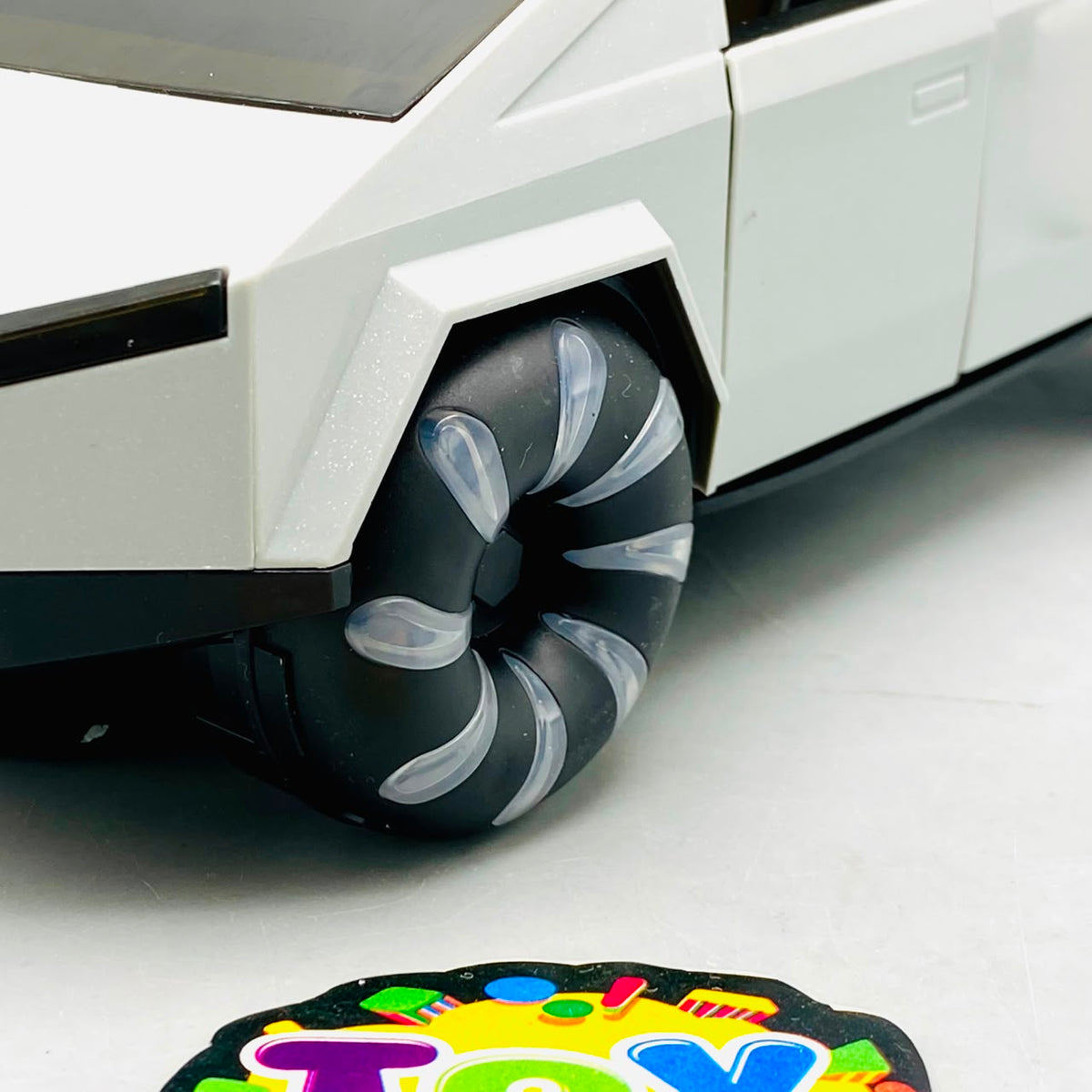 Battery Operated Tesla Pickup Truck With Light & Smoke
