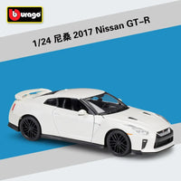 Bburago 1:24 Diecast Nissan GT-R 2017 - White