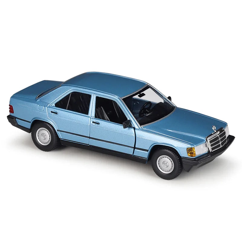 Bburago 1:24 Diecast Mercedes Benz 190E - Blue