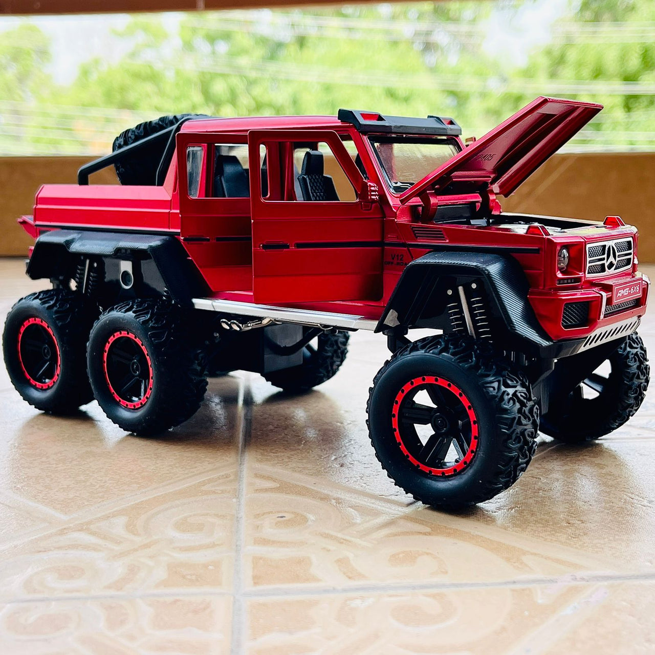 Diecast Mercedes G63 AMG 6X6 Model Car