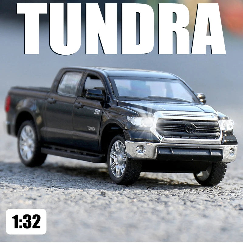 1:32 Diecast Toyota Tundra Pickup Model