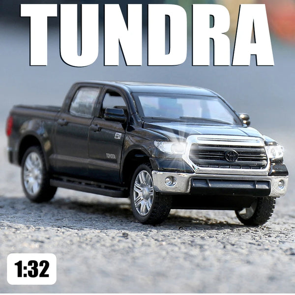 1:32 Diecast Toyota Tundra Pickup Model