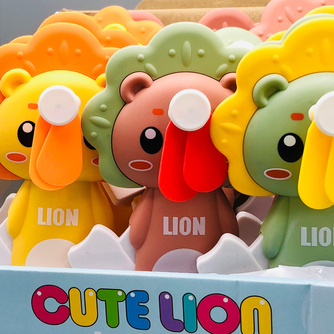 Kids Cute Mini Lion Hand Press Fan - 1Pc