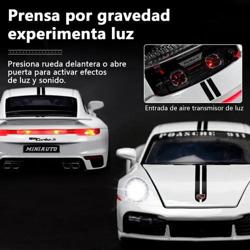1:32 Diecast Porsche 911 Turbo S With Acrylic Display Box - White
