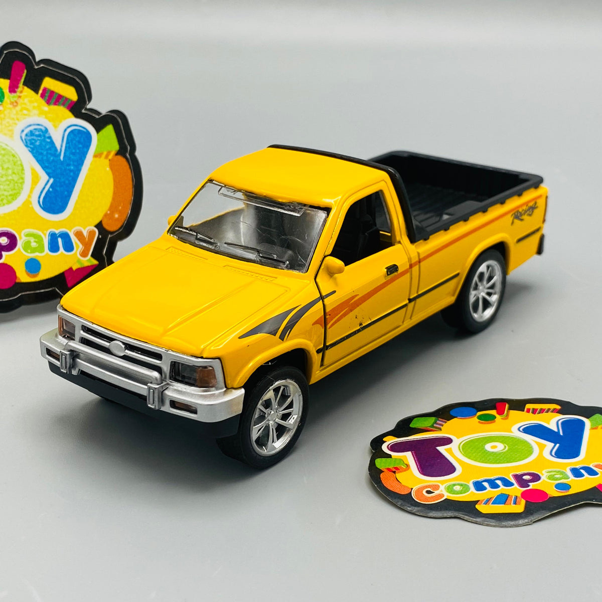 1Pc Diecast Mini Toyota Hilux Model