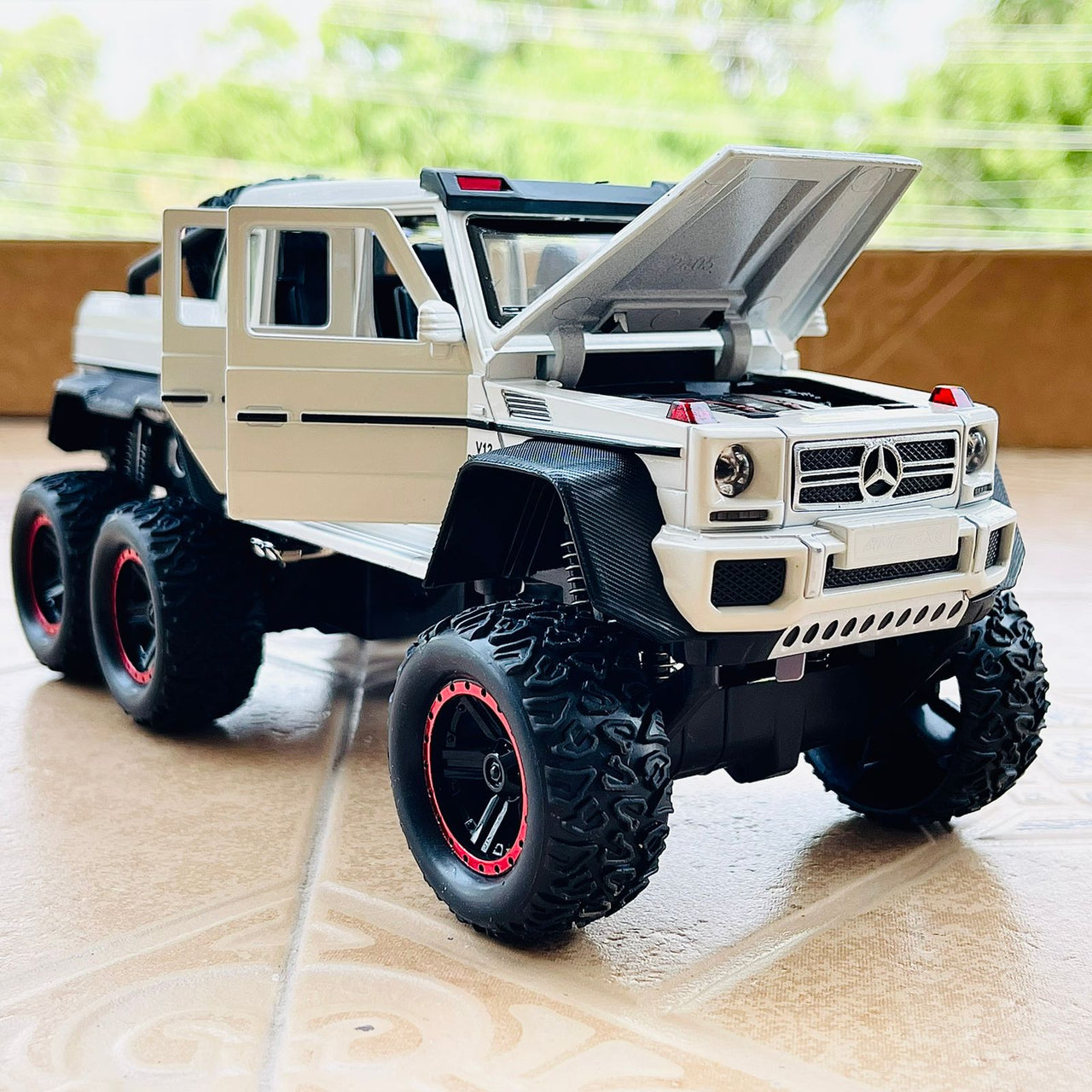 Diecast Mercedes G63 AMG 6X6 Model Car