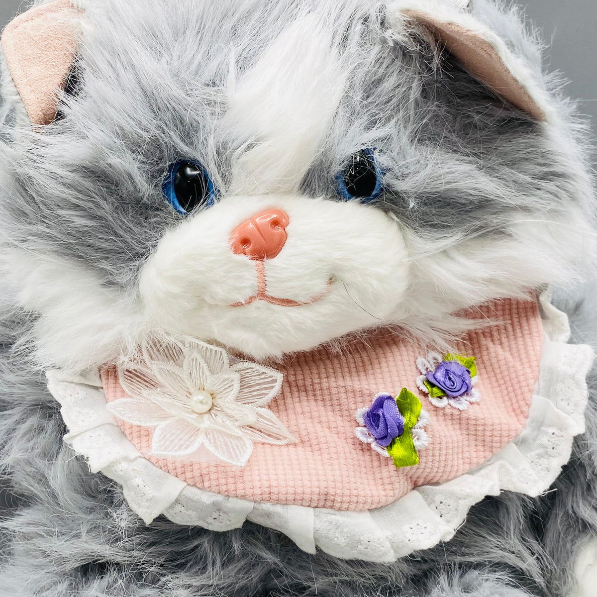 Floral Bib Kitten Plush Backpack - Gray