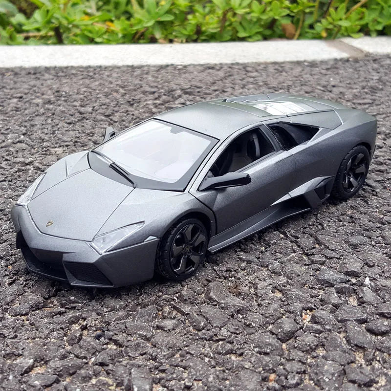 1:24 Diecast Lamborghini Reventon Official Licensed Model