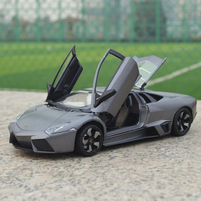 1:24 Diecast Lamborghini Reventon Official Licensed Model
