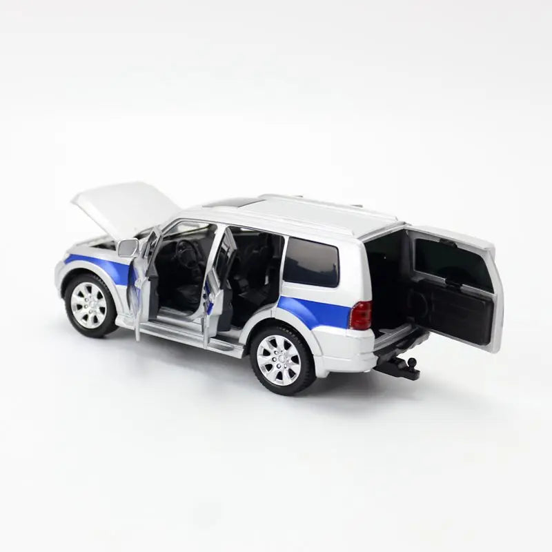 1:32 Diecast Pajero Model Car