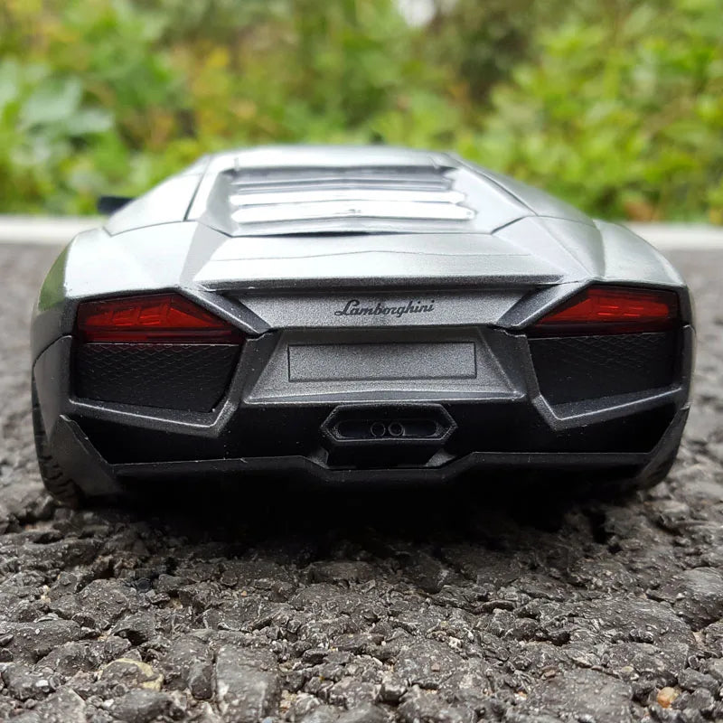 1:24 Diecast Lamborghini Reventon Official Licensed Model