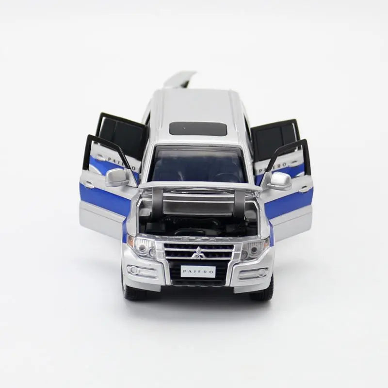 1:32 Diecast Pajero Model Car