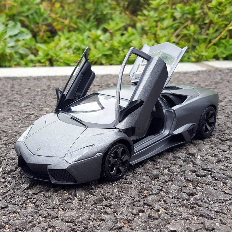 1:24 Diecast Lamborghini Reventon Official Licensed Model