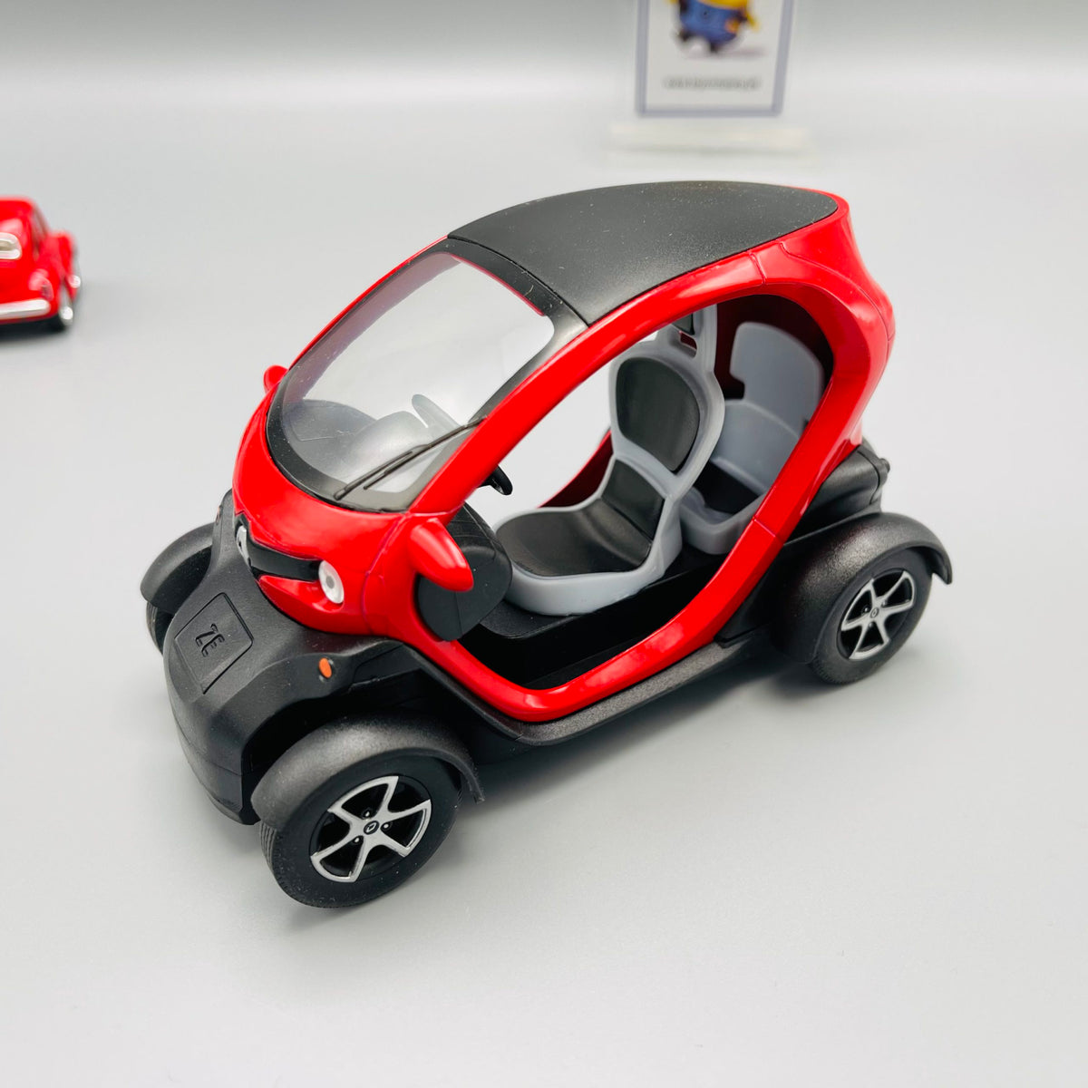 Kinsmart Metal Body Renault Twizy