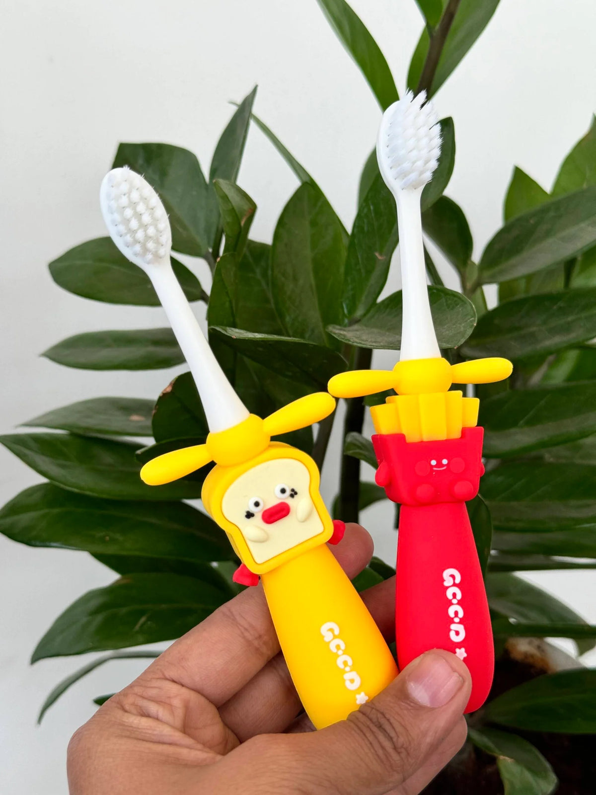 Funky 3D Kids Toothbrush With Storage Box
