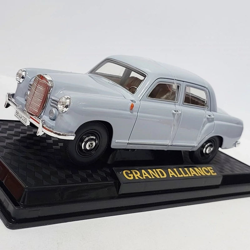1:24 Diecast Classic Mercedes W120 Model Car